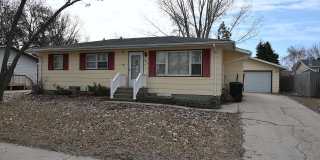 Updated 4 bedroom 2 bathroom house Gallery 1