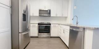 Luxurious Fairfax City 2 bed Condo Luxurious Fairfax City 2 bed Condo Gallery 18