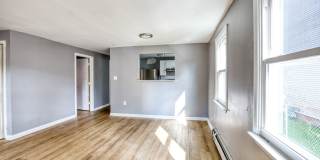 Lovely 3 Bedroom 1 Bathroom - 1st Floor with/ Washer and Dryer Gallery 107