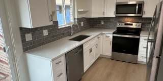 Stunning 2BD/1BA Condo w Garage - Prime Location! Gallery 8