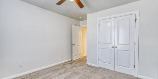 Four bedroom in Stone Lake! Gallery 22