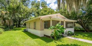 2 bed / 1 bath home Gallery 1