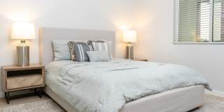 Downtown Ontario Luxury Apartments Gallery 25