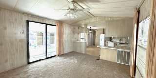 FIRST MONTH RENT FREE! Cute and Quiet 2/2 in N. Ft. Myers Gallery 7