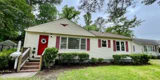 A Perfect 3/2 Ranch Home - Ready 10-09-26!! Updated Kitchen & Baths! Pet Friendly! Gallery 1