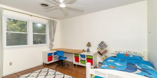 1800 LARK Lane Gallery 41