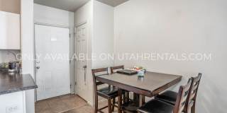 862 E 700 N Gallery 19