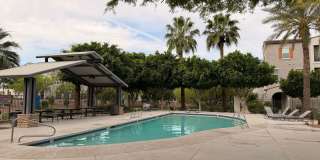Spacious 3 Bedroom, 2.5 Bath Phoenix Townhome with *New Floors* + *NEW* Paint! Gallery 21
