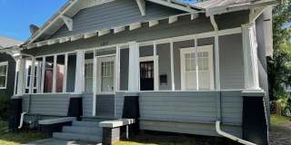 Large Downtown 3BR/2BA House For Rent Walking Distance to Daffin Park Gallery 1