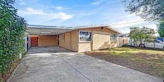 3BD/2BA Single-Family Hayward Home for Rent 2 min From Ruus Elementary! Gallery 1