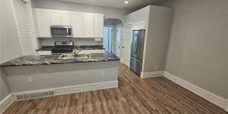 1830 Russell Boulevard Gallery 5