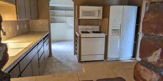 425 SE McKiknley Avenue, #1 & #2 - 1 Gallery 58