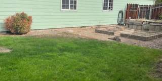 Quiet Peaceful 3 bedroom 2 bath Single Level home located in Central Point Gallery 40