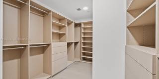 501 West Ave Gallery 18