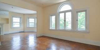 Giant 4 Bed with Utilities Incuded!!! Gallery 5