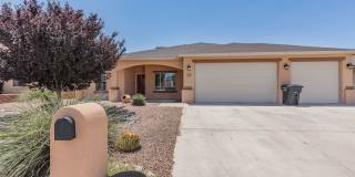 4 Bedroom 2 bath Beautiful Home Gallery 1