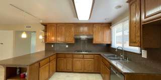 Stunning 4+2 West Hills Home Completely Redone! Gallery 28