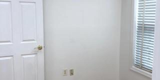 5717 CENTRE SQUARE Drive Gallery 29