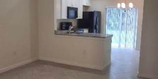 Exceptional Fully Remodeled 2-Bedroom, 2-Bath Duplex in University PlaceFenced Yard Gallery 3