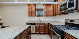 622 W Briar Place Gallery 10