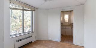 MANDERSON 17701 - R - BOSTON EDISON TOWERS LLC - 17701 MANDERSON DETROIT, MI 48230 Gallery 45