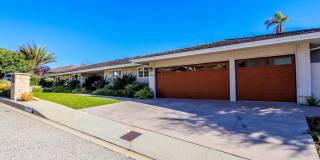 Gorgeous 3 bed 2.5 bath home with stunning Ocean Views and lots of natural light, in the highly sought after Pacific Palisades! Gallery 3