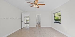 10251 NW 39th Ct Gallery 16