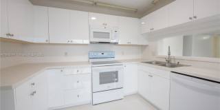 820 N Franklin Ave Gallery 5