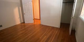 4 bedroom 1 1/2 bath single family house with yard. Gallery 46