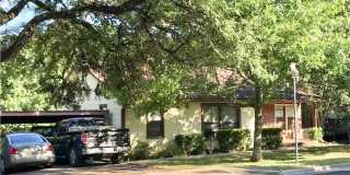 Charming 3 Bedroom Home - Large Backyard - Carport Gallery 3