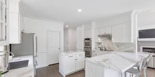 Luxury Furnished Home Gallery 17