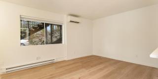 Crestwood Place Gallery 6