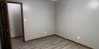 Recently Remodeled 3 Bed / 2 Bath near Mercy Hospital Gallery 10
