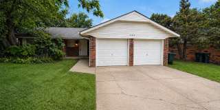 725 Howard Court Gallery 1