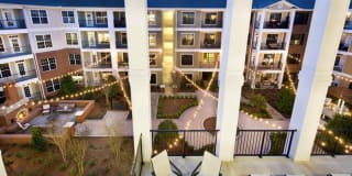 AMLI North Point Gallery 18