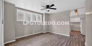 3905 Peru St. Gallery 25