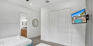 13751 Pine Meadow Ct Gallery 57