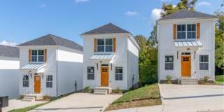 827 Charlotte Street Gallery 1