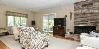 17 Grandview Avenue Gallery 14