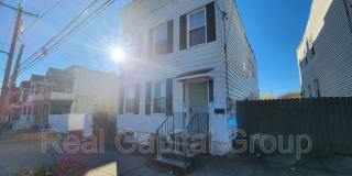 128 Morton Ave Gallery 3