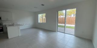 705 SE 13th St Cir Gallery 13