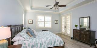 ***STUNNING POOL HOME***4BEDS / 4BATHS***GOLDEN SHORES***FURNISHED SEASONAL RENTAL*** Gallery 41