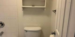 2891 NE 185th St Gallery 37