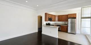 215 Elm Gallery 4