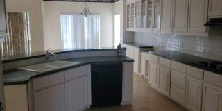 4 bedroom 3.5 bathrooms Gallery 9