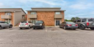 1331 Glen Oaks Court - 4 Gallery 1