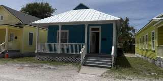 1942 REDELL Street Gallery 1