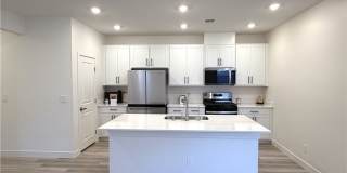 4212 Zilker Park Avenue Gallery 4