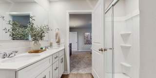600 W 39th Place Gallery 10