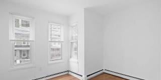 1908 West 2nd Street Gallery 9